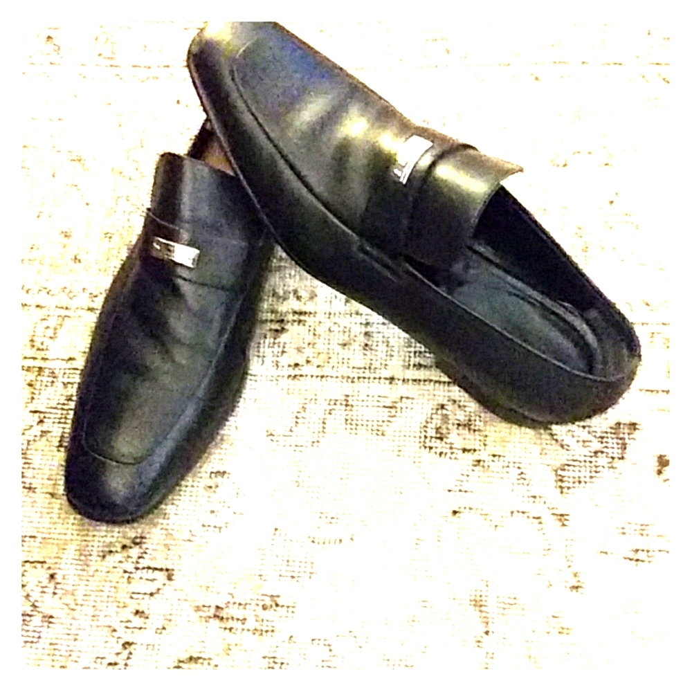 Gucci men' s leather loafers